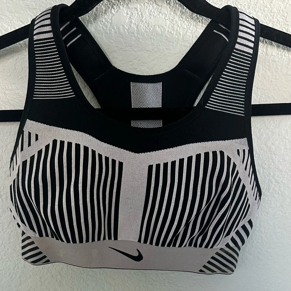 Nike FE/NOM Flyknit High-Support Sports Bra Black Gray XS - Picture 8 of 8